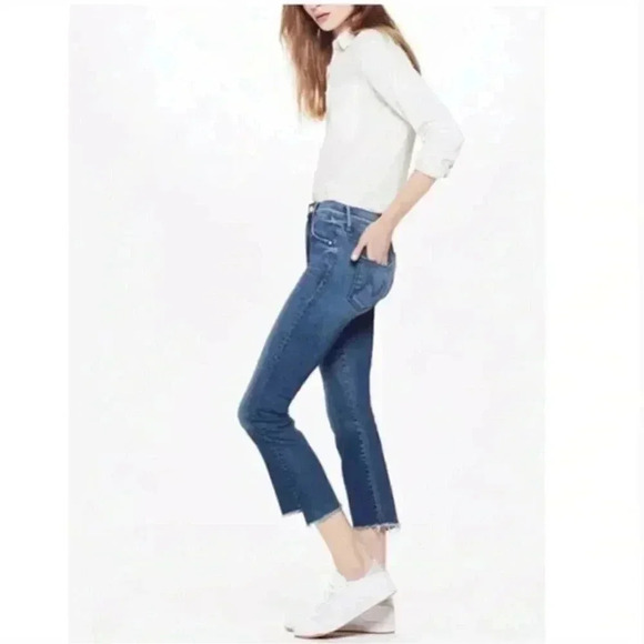 MOTHER The Insider Crop Step Fray High Rise Jeans in Crack the Whip Blue Size 25 - Picture 1 of 7